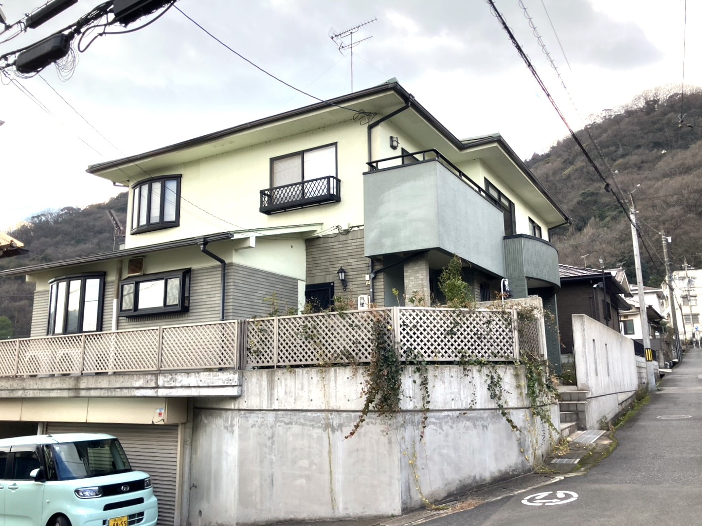 水吞向丘売住宅
