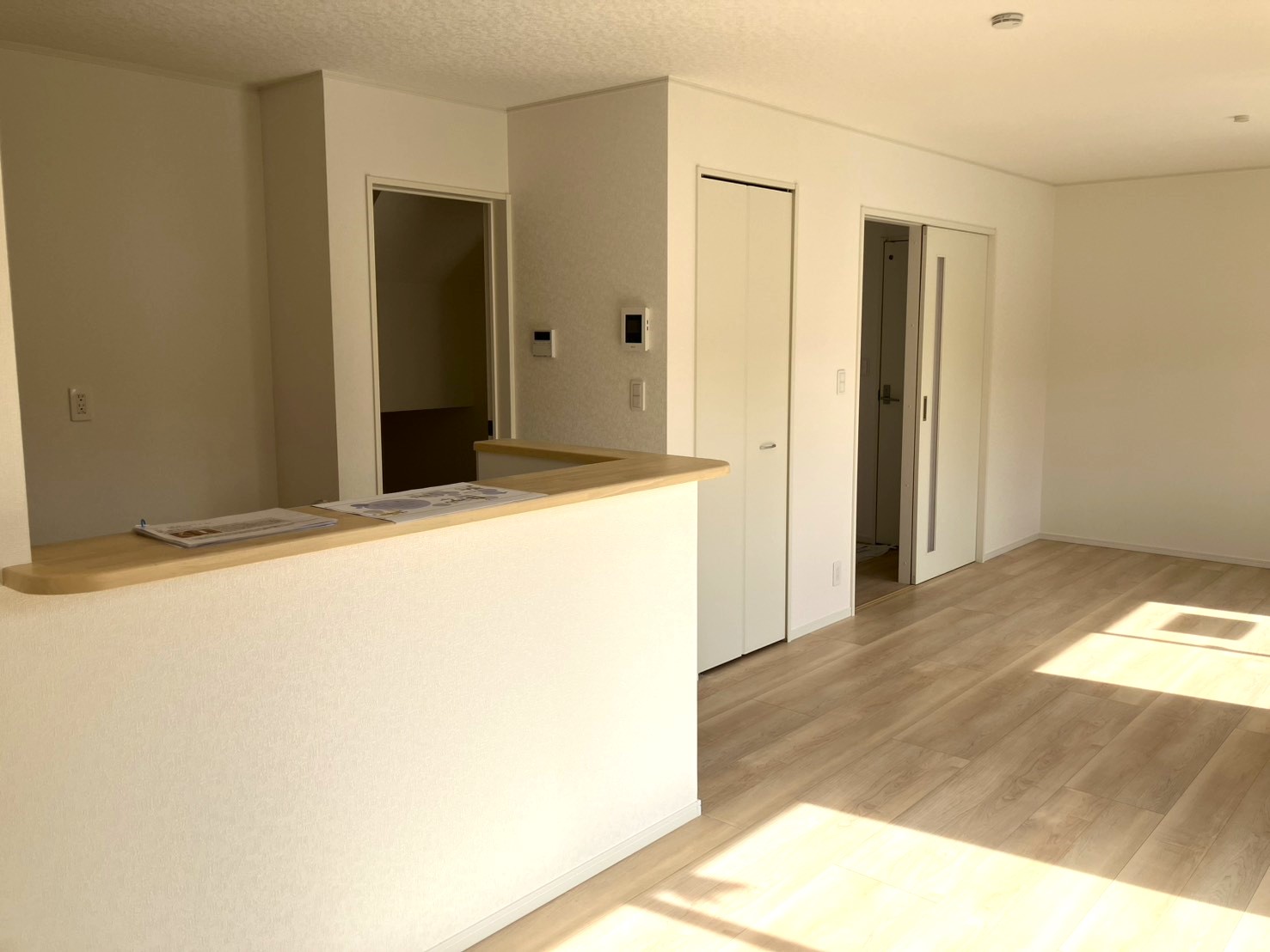 人気の春日町。日当りも良く、静かな住宅街です。 