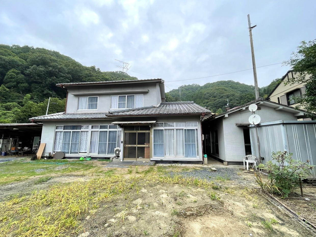 福山市神辺町上御領　中古戸建 